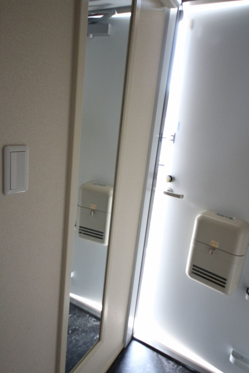 ミランダ西秋井 玄関