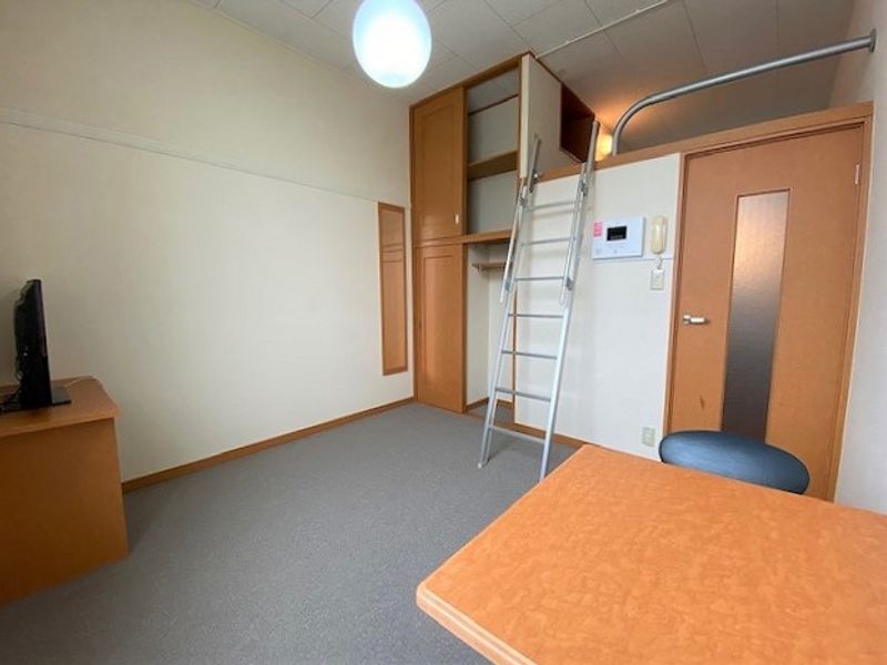 レオパレスＳｏｌｅｉｌ 居間