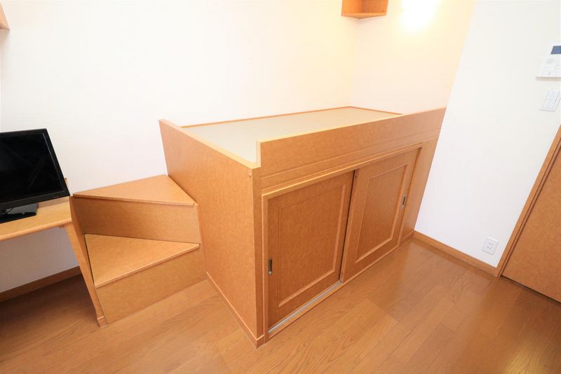 レオパレス川端御池 収納