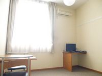 レオパレスユウ＆アイ 居間