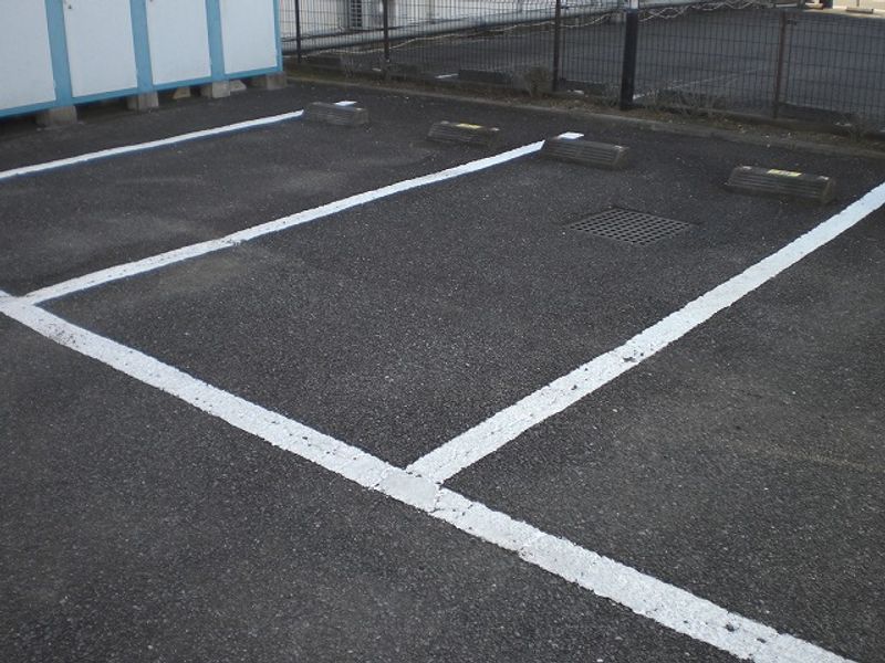レオパレスレガートⅠ 駐車場