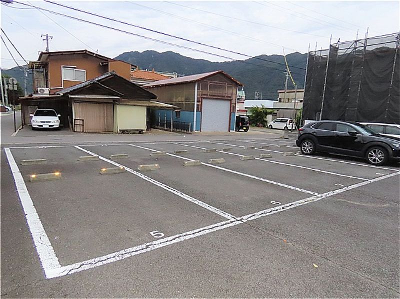 レオパレスエスペランサ 駐車場