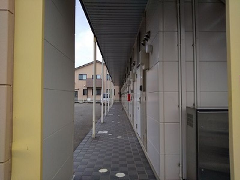レオパレスプランドールⅠ 玄関