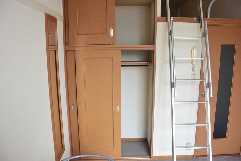 レオパレスみやび 収納