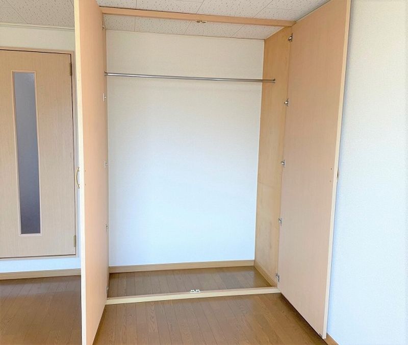 レオパレスル・シエル 収納