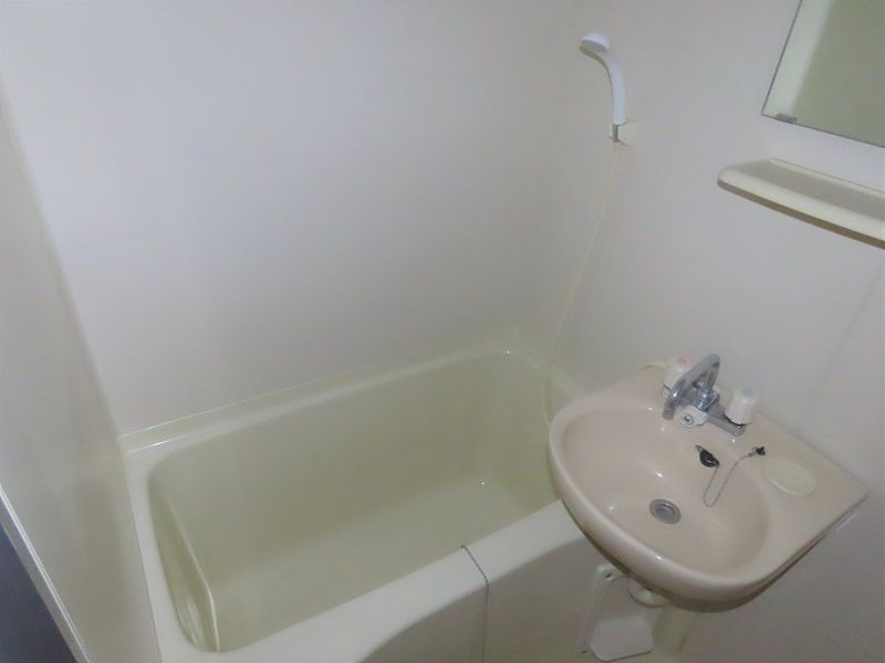 レオパレスエバーグリーンＢ 風呂