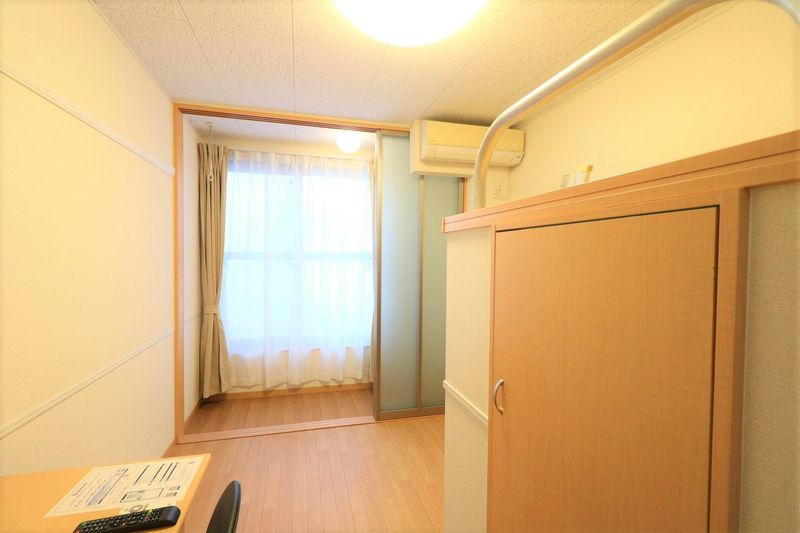 レオパレス京都鞍馬口 居間
