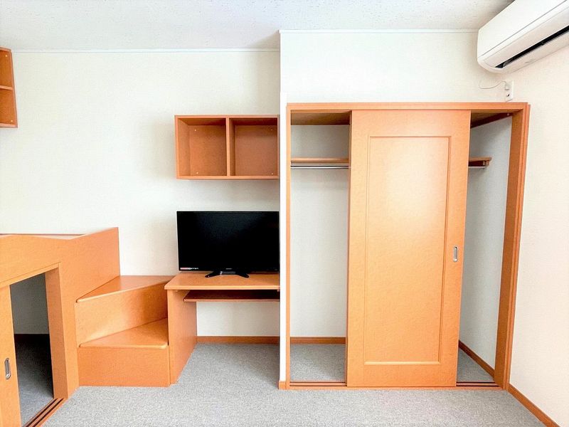 レオパレス平林 収納