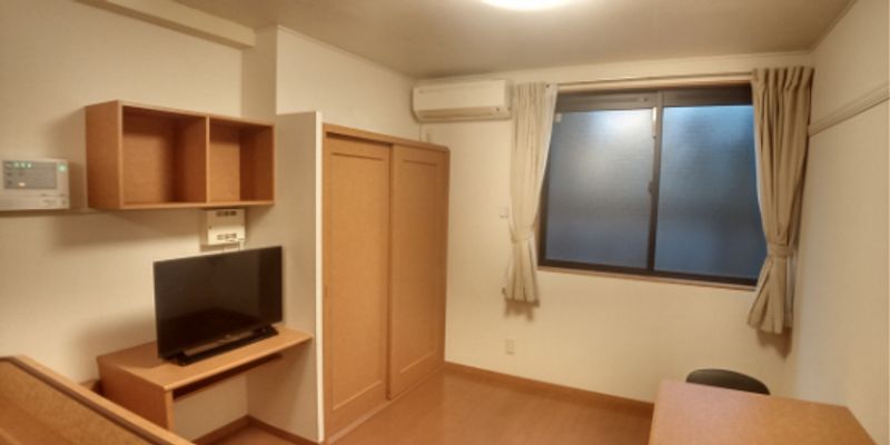 レオパレスＵＹ 居間