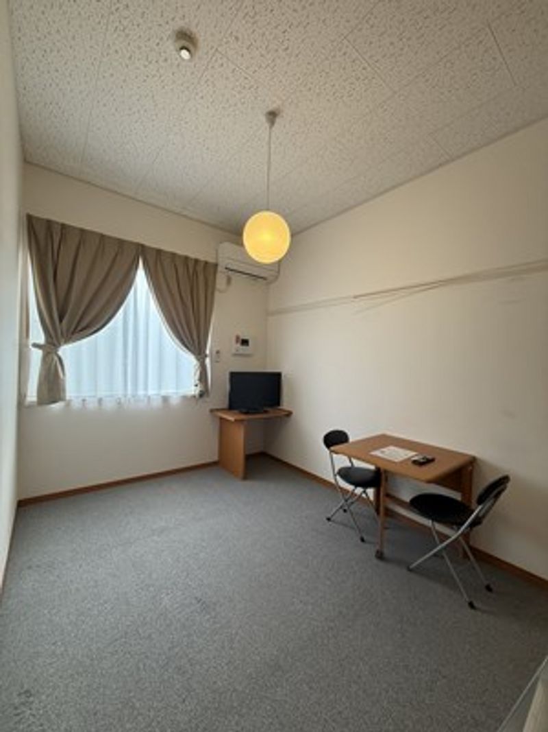 レオパレスベンデュール 居間