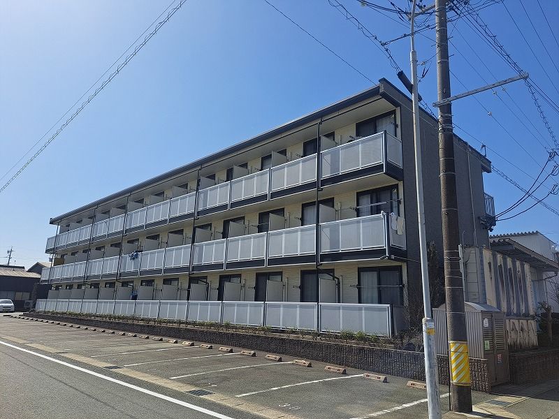 レオパレスＮ　Ｉ 駐車場