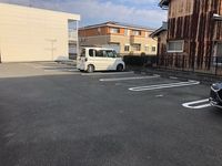 レオパレスＩＮＡＢＡ 駐車場