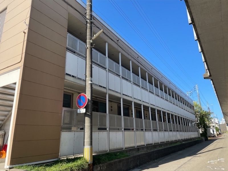 レオパレスエルフ 外観