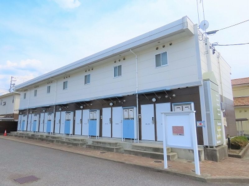 レオパレスエム 外観