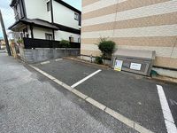 レオパレス幕張本郷 駐車場