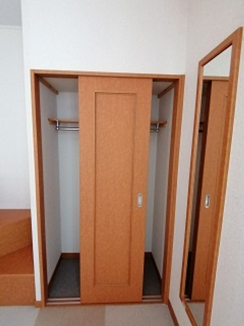 レオパレスあいのはらⅢ 収納