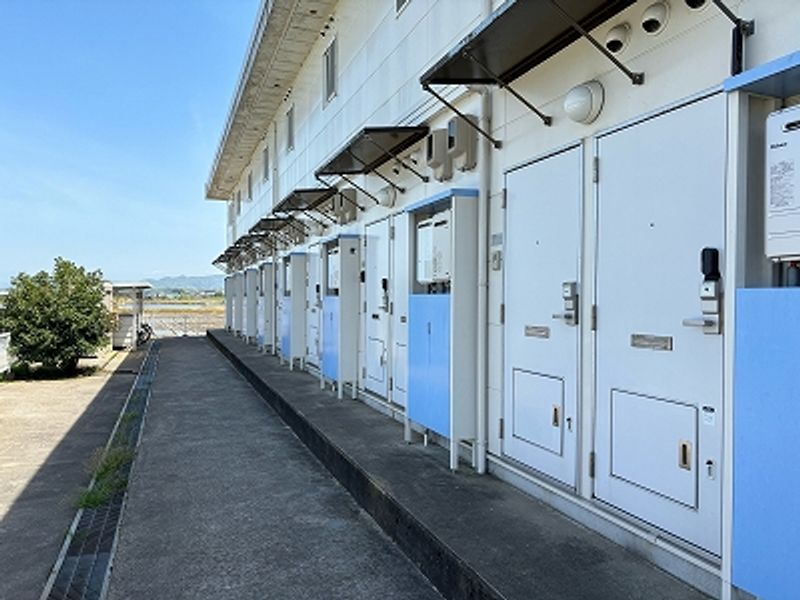 レオパレスクレール山代温泉 エントランス