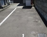 レオネクストミナミ 駐車場