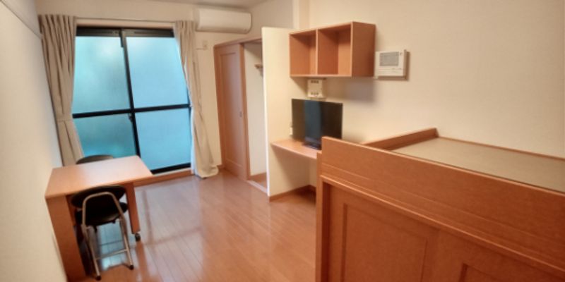 レオパレスサンシャインハイツ 居間