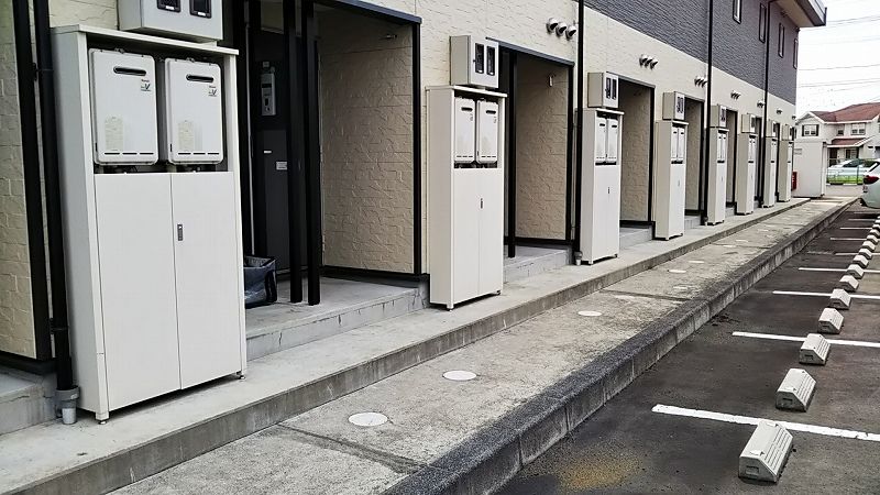 レオパレスシャールポンド　Ｂ エントランス