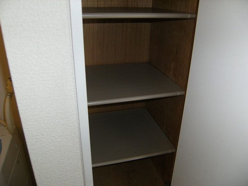 レオパレスヨコミチ 収納