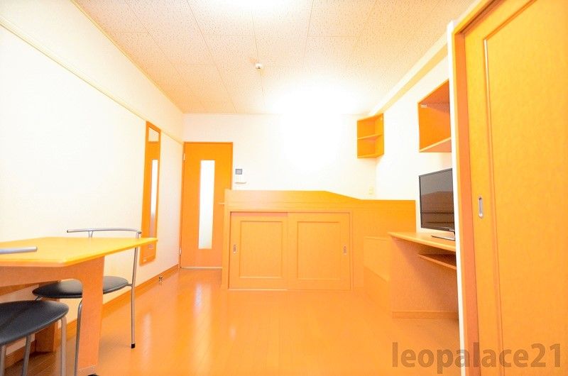 レオパレス小路口本町Ⅰ 居間