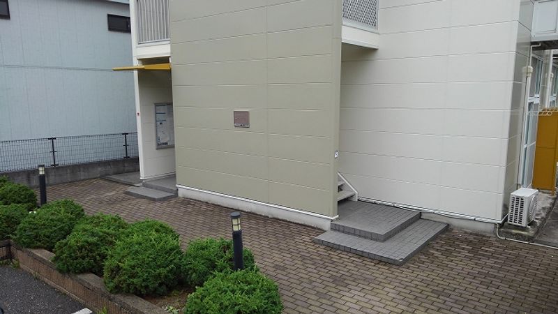 レオパレス石原駅前 エントランス