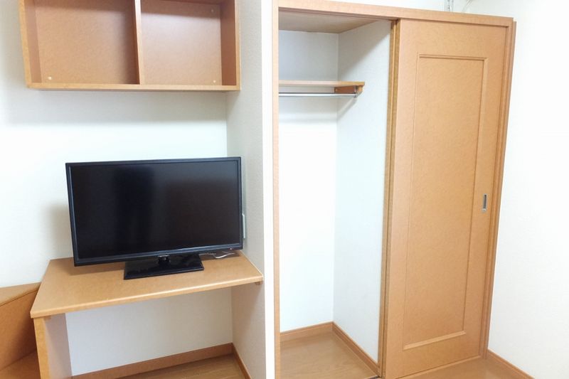 レオパレスチロルα 収納