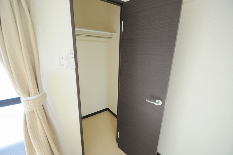 レオネクストストンフィルド 収納
