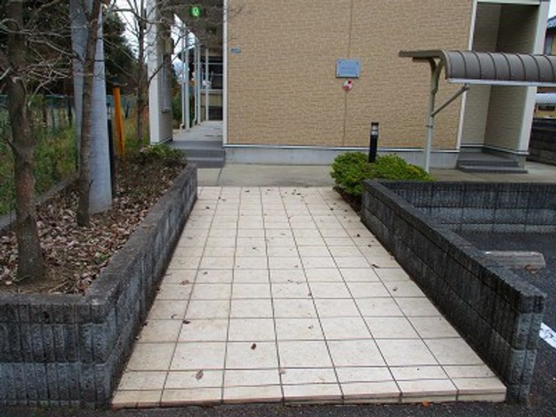 レオパレスグリーンリーフＢ エントランス