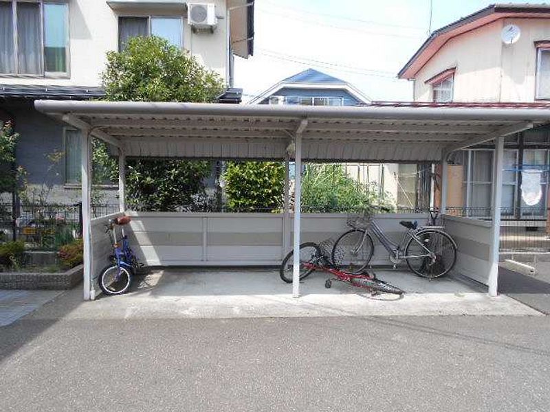 レオパレス中村 共用部分