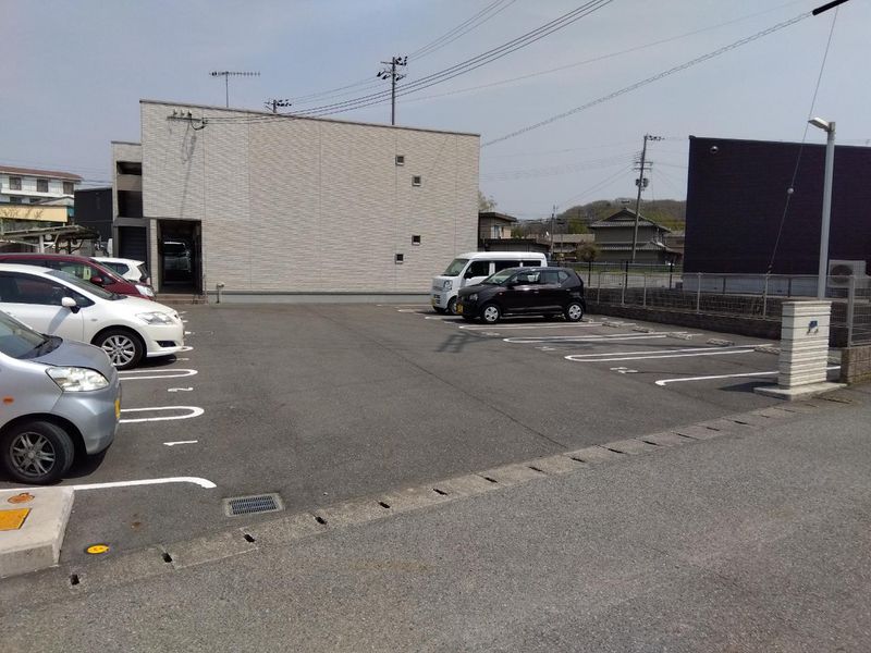 クレイノ垂井 駐車場