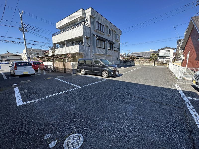 レオパレスら　べるでゅーらⅡ 駐車場