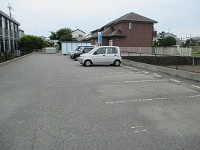 レオパレスＭａｉｓｏｎ　ｄｕ　Ｆｌｅｕｒ 駐車場