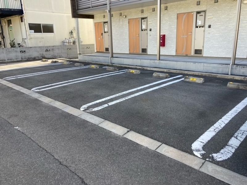 クレイノサン　トラップ　諏訪 駐車場