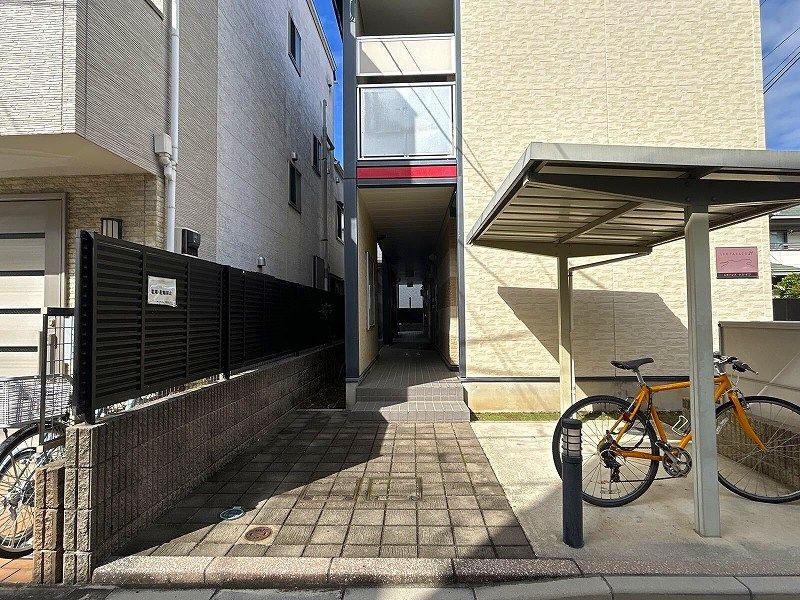レオパレスクレイン エントランス
