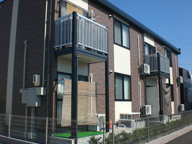 レオパレスアカシ 外観