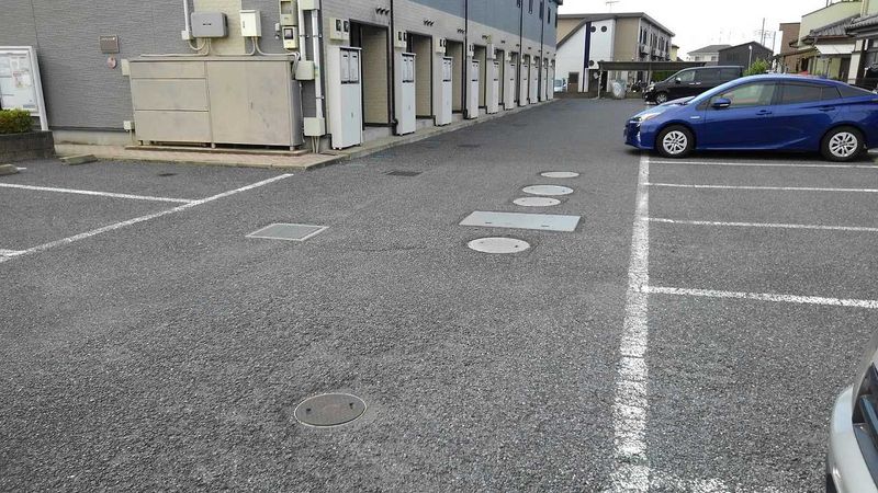 レオパレス東陽 駐車場