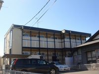 レオパレスモンパレル 駐車場
