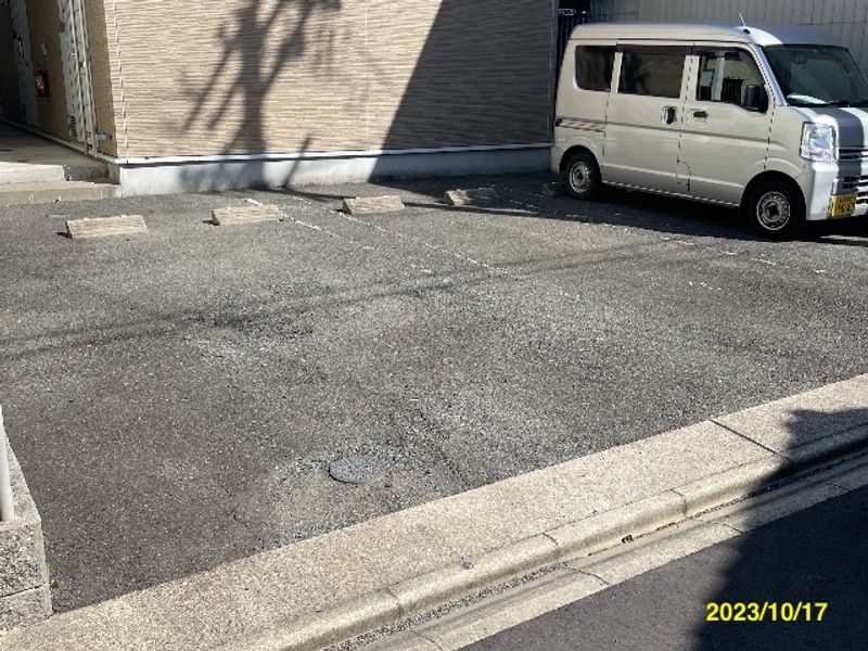 レオパレスコーガ 駐車場