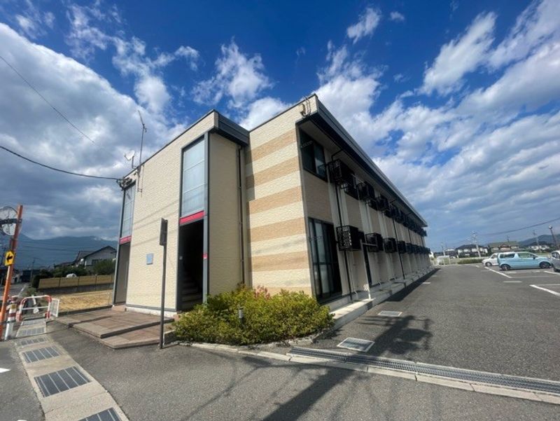 レオパレスルアラルあづみ野 外観