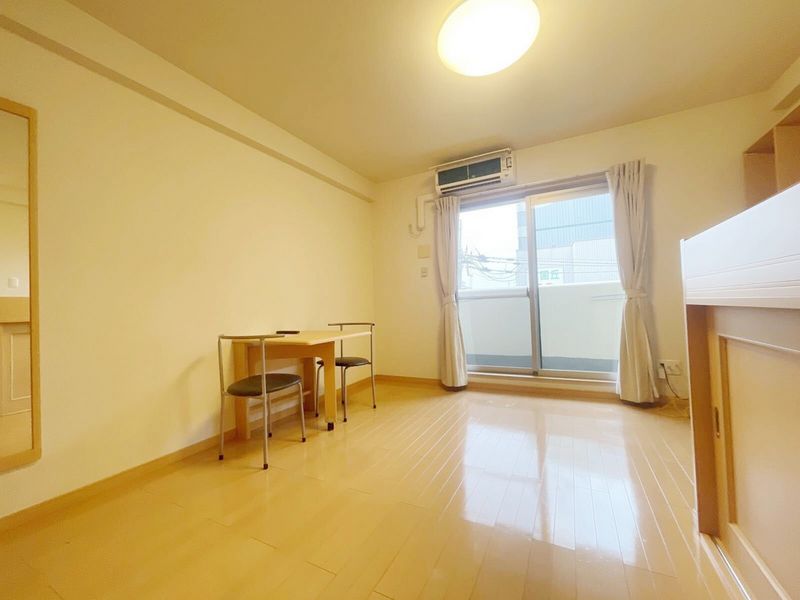 レオパレスＲＥＺＯＮ中百舌鳥 居間