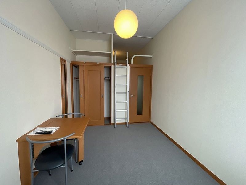 leopalace West Hongo II Living room