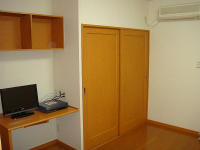 leopalace Takakura Storage