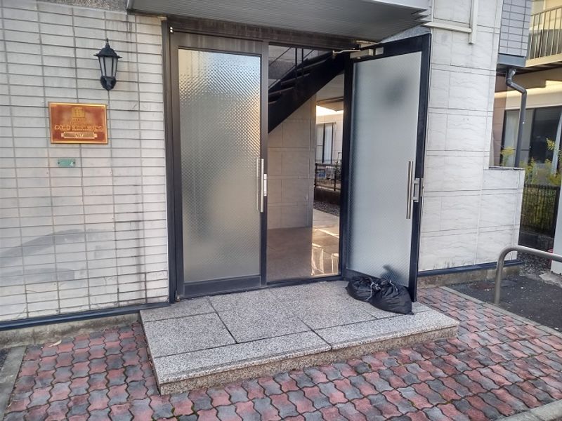レオパレスＮＹ エントランス