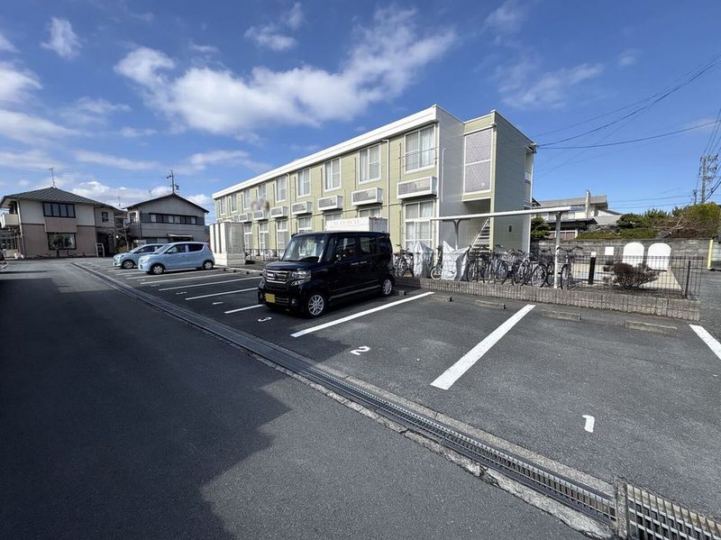 leopalace Asuka Parking lot