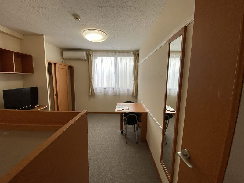 レオパレス武蔵ヶ丘弐番館 居間