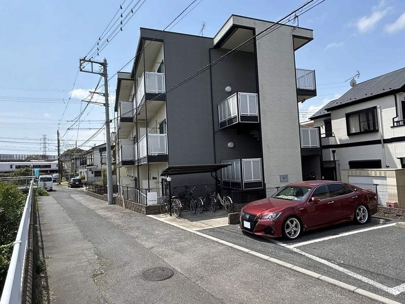 レオパレスオクシム 外観