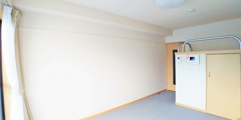 レオパレスロワジール 居間