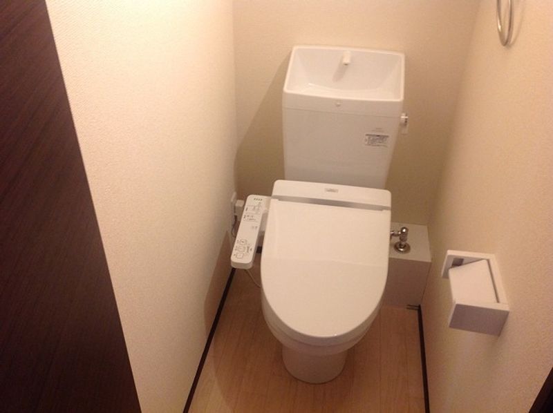 MIRANDA JIN IV 화장실